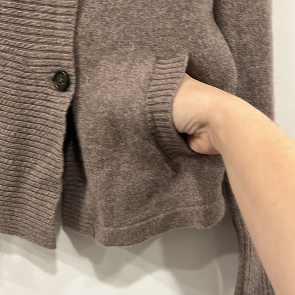 Banana Republic Lambswool Peacoat Buttoned Cardigan Sweater in Brown Pink M - Picture 7 of 12